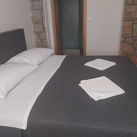 Apartmani I Sobe Grga Starigrad Paklenica Dış mekan fotoğraf