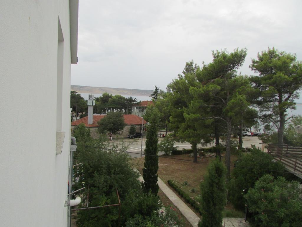 Apartmani I Sobe Grga Starigrad Paklenica Oda fotoğraf
