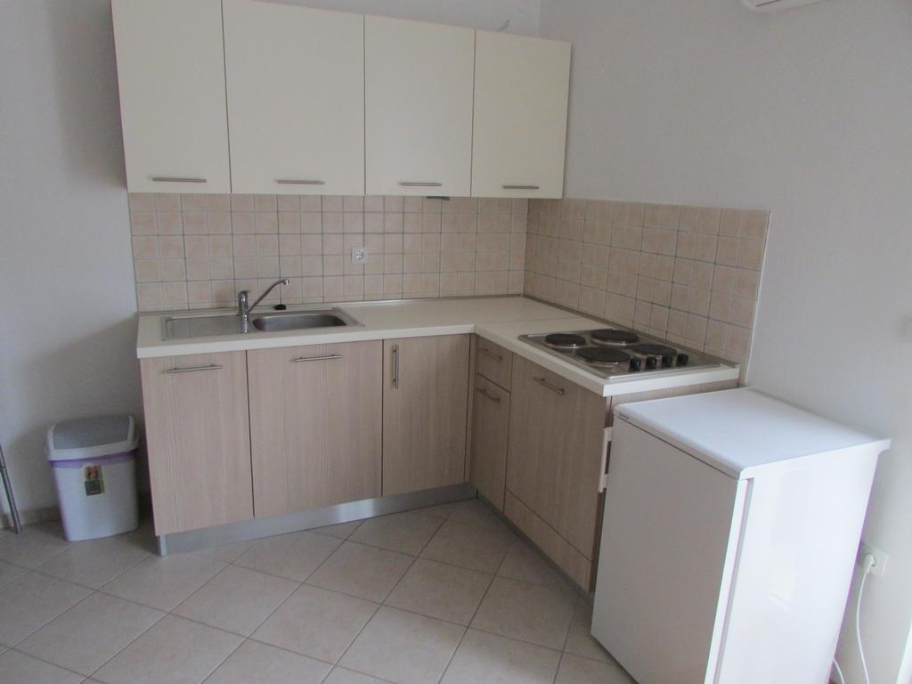Apartmani I Sobe Grga Starigrad Paklenica Oda fotoğraf