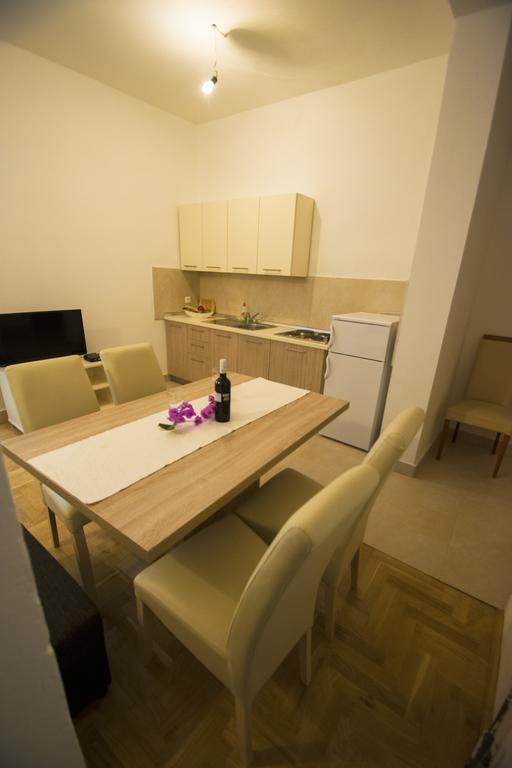Apartmani I Sobe Grga Starigrad Paklenica Dış mekan fotoğraf