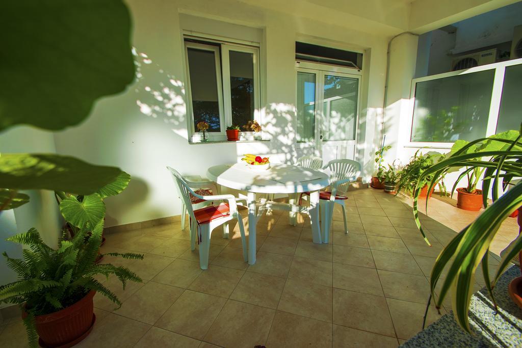 Apartmani I Sobe Grga Starigrad Paklenica Dış mekan fotoğraf