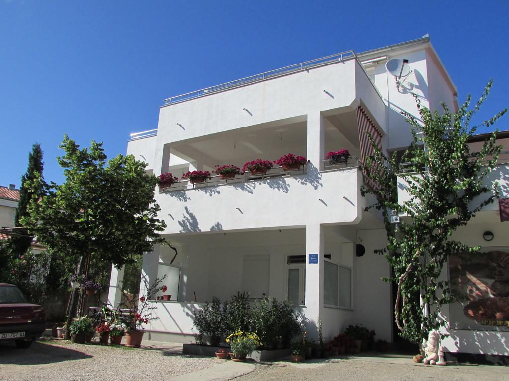 Apartmani I Sobe Grga Starigrad Paklenica Dış mekan fotoğraf