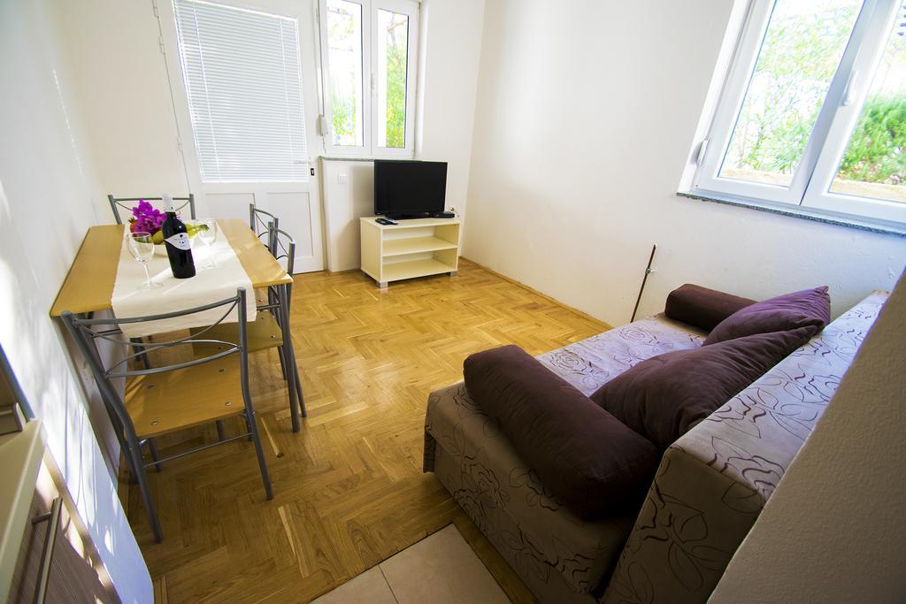 Apartmani I Sobe Grga Starigrad Paklenica Dış mekan fotoğraf
